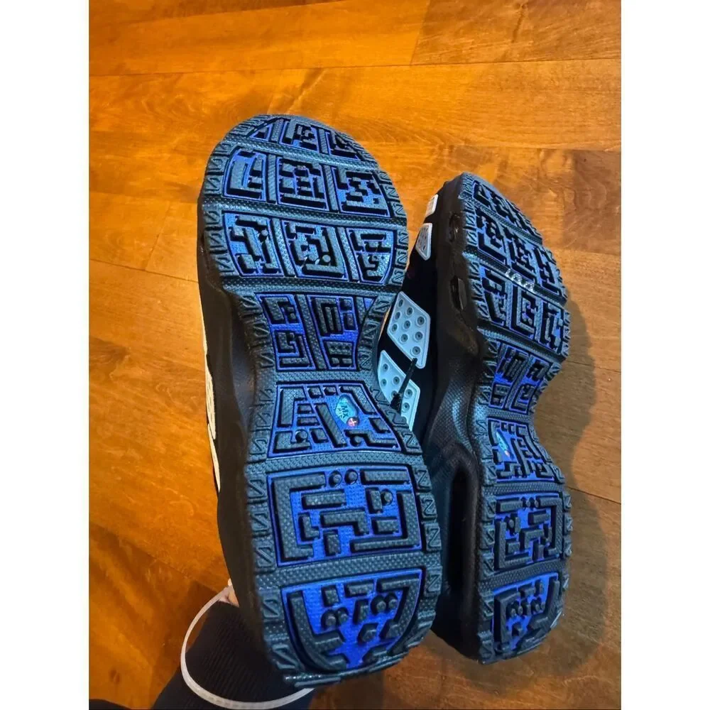 Woman’s new Nike air max sunder fade sneakers size 6
